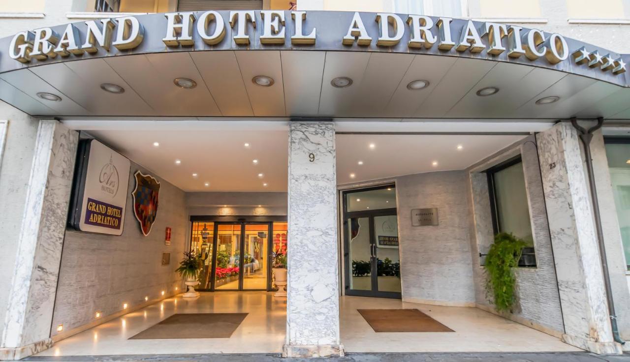 Grand Hotel Adriatico Флоренция Экстерьер фото
